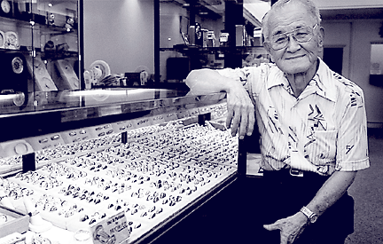 Hallmark Jewelers Launches Online Store