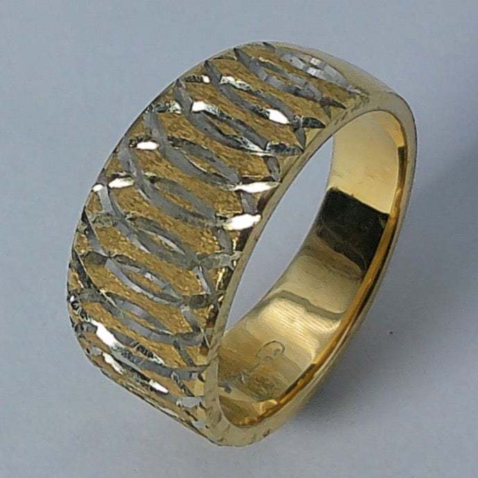 14K Yellow Gold Goldmaster Wedding Band, 9.1-4.8mm, Size 6.5