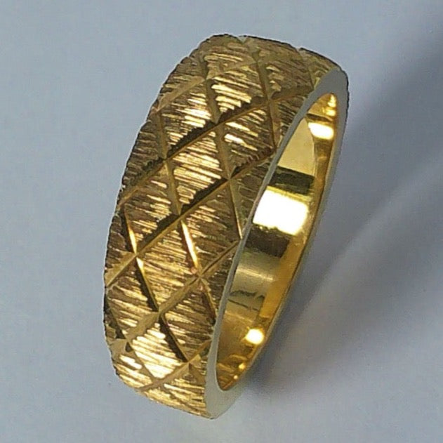 14K Yellow Gold Keepsake Wedding Ring, 7-4mm, Size 5.5