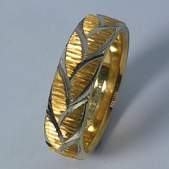 14K Yellow Gold Keepsake Wedding Band, 6mm, Size 9