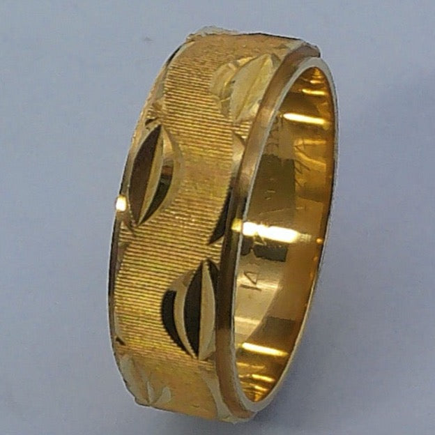14K Yellow Gold Keepsake Wedding Band, 6mm, Size 5