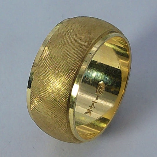 14K Yellow Gold Goldmaster Wedding Ring, 8mm, Size 4.5
