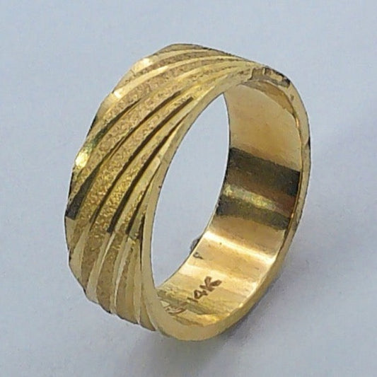 14K Yellow Gold Goldmaster Wedding Band, 6mm, Size 5.5