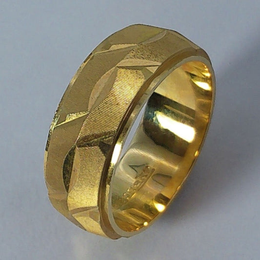 14K Yellow Gold Keepsake Wedding Band, 7mm, Size 5.5