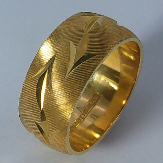 14K Yellow Gold Keepsake Wedding Band, 8mm, Size 6