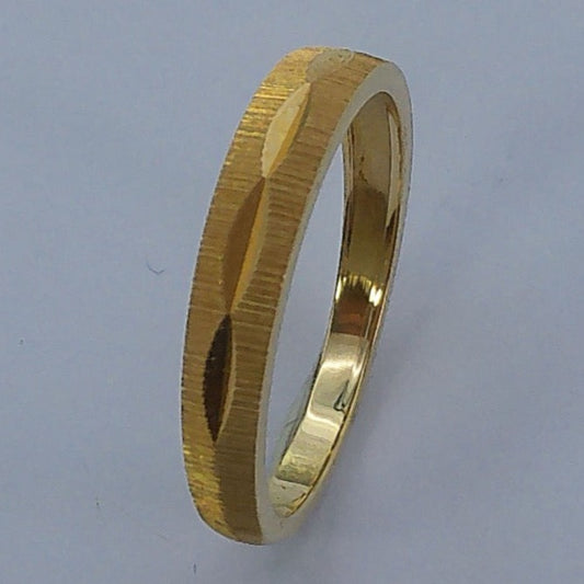 14K Yellow Gold Wedding Ring, 3.5-2mm, Size 6