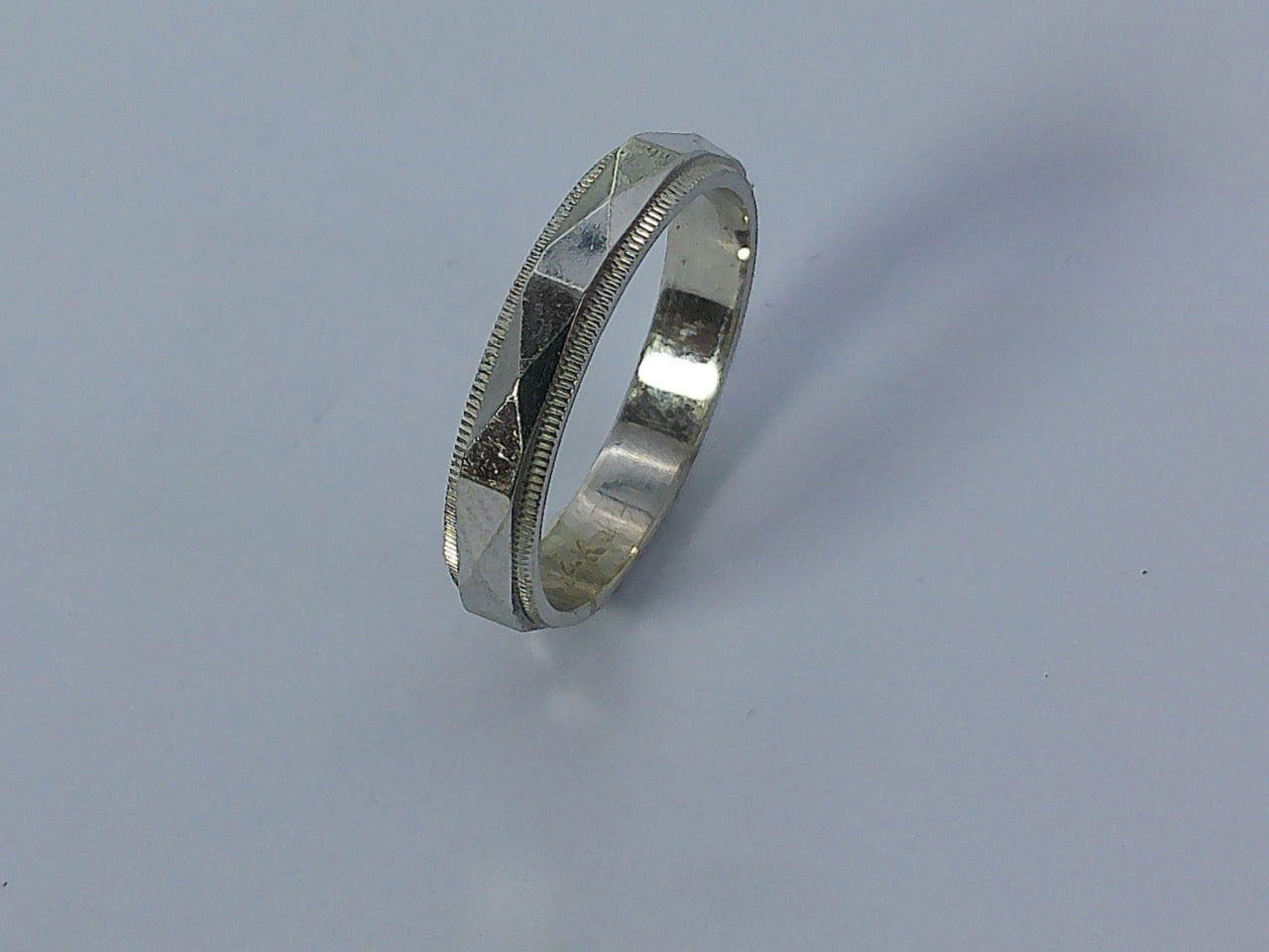 14K White Gold Wedding Band, 3.5mm, Size 6