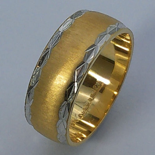 14K Yellow Gold Keepsake Wedding Band, 6.8mm, Size 6