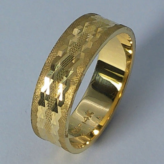 14K Yellow Gold Goldmaster Wedding band, 5.8mm, Size 8