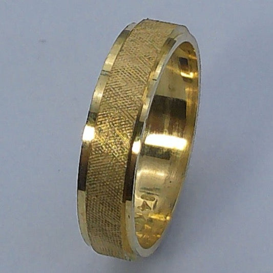 14K Yellow Gold Goldmaster Flat Wedding Band, 4mm, Size 4